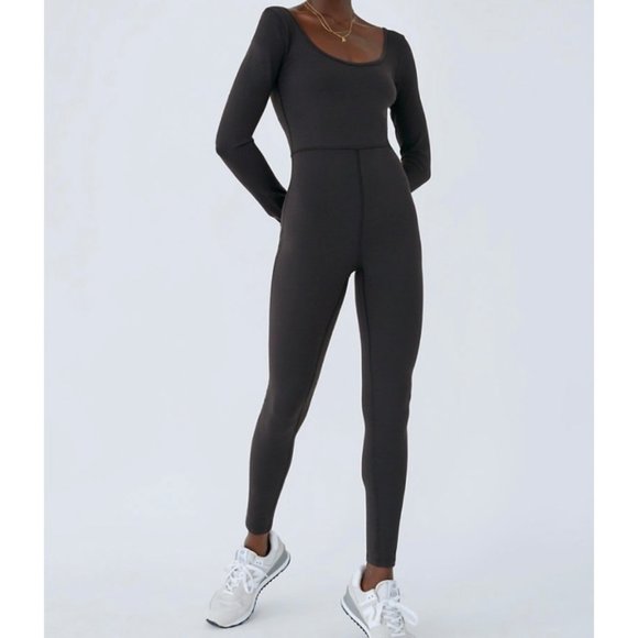 Aritzia Pants - NWT Aritzia Wilfred Maxe Stretch Jersey Scoop Neck Jumpsuit Black New Size Large